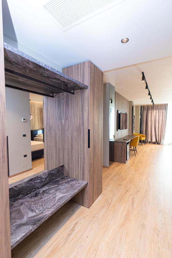 Esbjerg Hotel Влёра Экстерьер фото